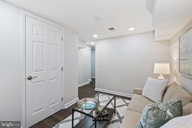 4224 SOUTHERN AVE SE, Washington, DC 20019