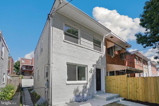 4224 SOUTHERN AVE SE, Washington, DC 20019