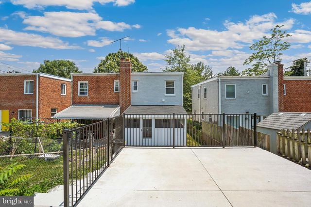 4224 SOUTHERN AVE SE, Washington, DC 20019