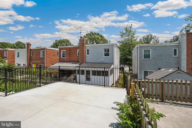 4224 SOUTHERN AVE SE, Washington, DC 20019