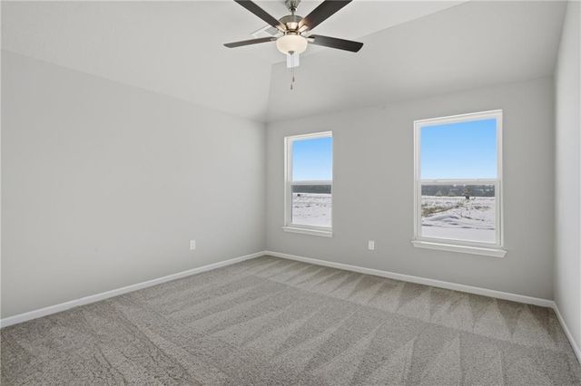 468 Valley View Drive, Tonganoxie, KS 66086