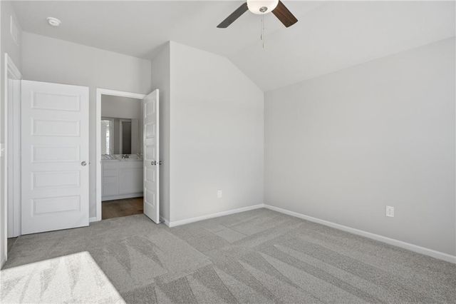 468 Valley View Drive, Tonganoxie, KS 66086