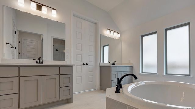 105 Brown Swiss Ridge, Boerne, TX 78006