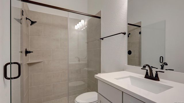 105 Brown Swiss Ridge, Boerne, TX 78006