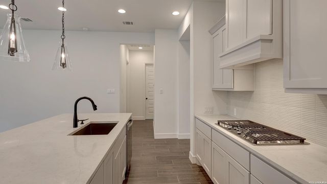 105 Brown Swiss Ridge, Boerne, TX 78006