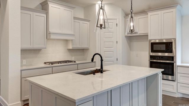105 Brown Swiss Ridge, Boerne, TX 78006