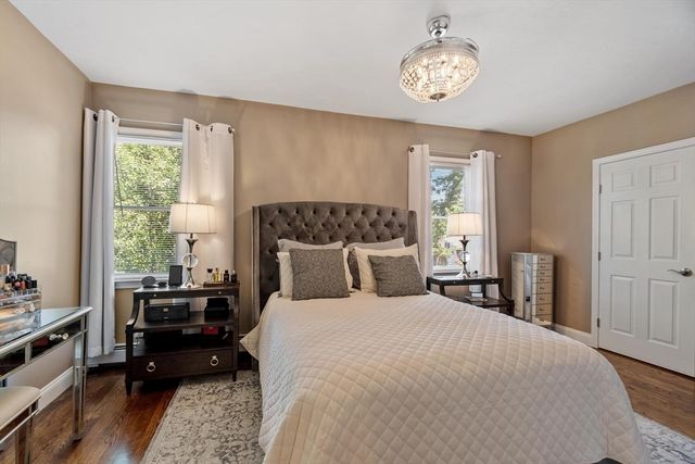 15 Bennett St, Hudson, MA 01749