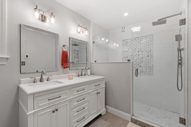 15 Bennett St, Hudson, MA 01749
