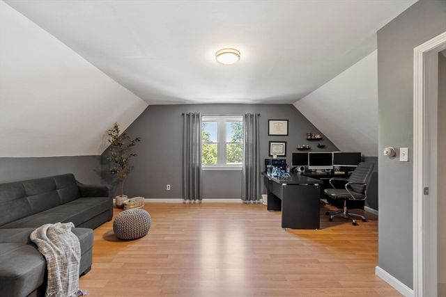 15 Bennett St, Hudson, MA 01749