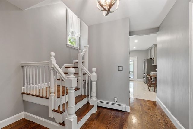 15 Bennett St, Hudson, MA 01749