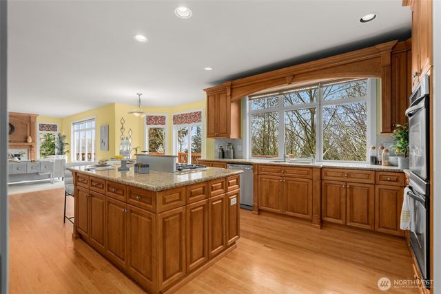 5899 153rd Avenue SE, Bellevue, WA 98006