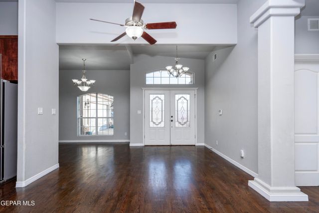 1045 MAXIMO Street, El Paso, TX 79932