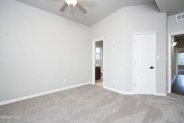 1045 MAXIMO Street, El Paso, TX 79932