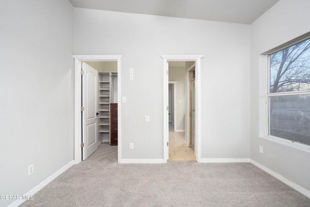 1045 MAXIMO Street, El Paso, TX 79932