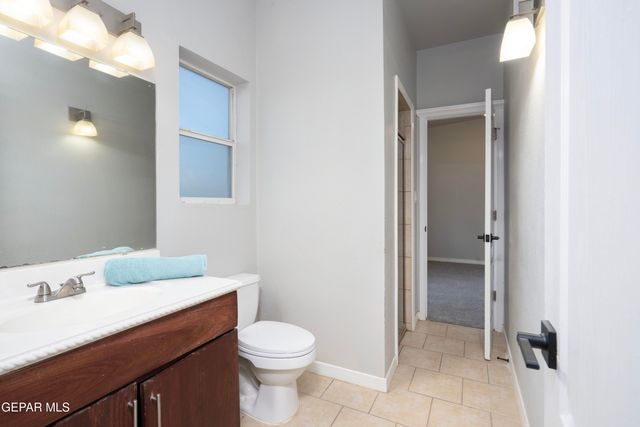 1045 MAXIMO Street, El Paso, TX 79932