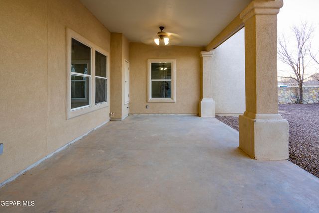 1045 MAXIMO Street, El Paso, TX 79932