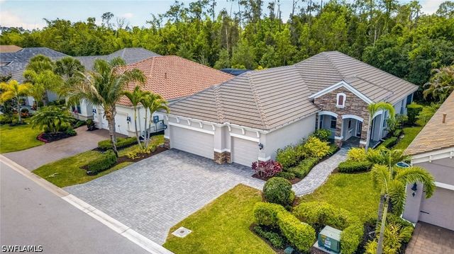 8269 Preserve Point DR, Fort Myers, FL 33912