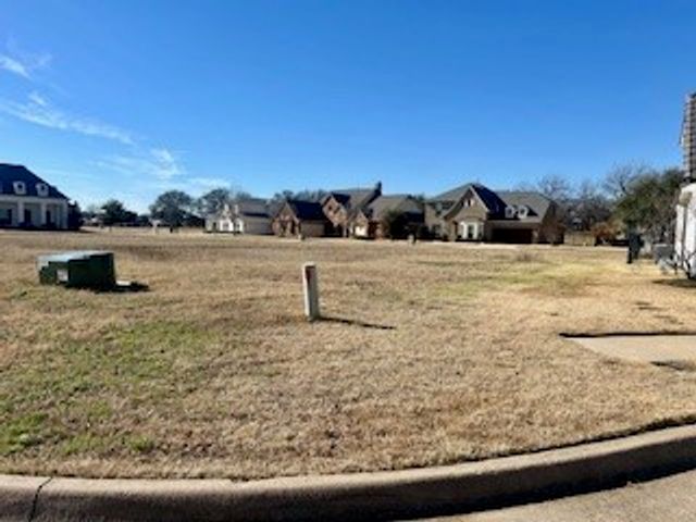 1221 Southern Oaks Court, Fort Worth, TX 76028