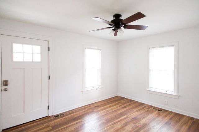 222 Capitol View Dr, Nashville, TN 37207