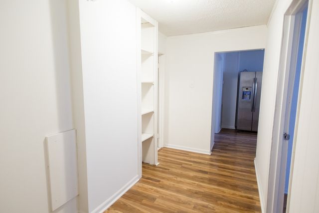 222 Capitol View Dr, Nashville, TN 37207