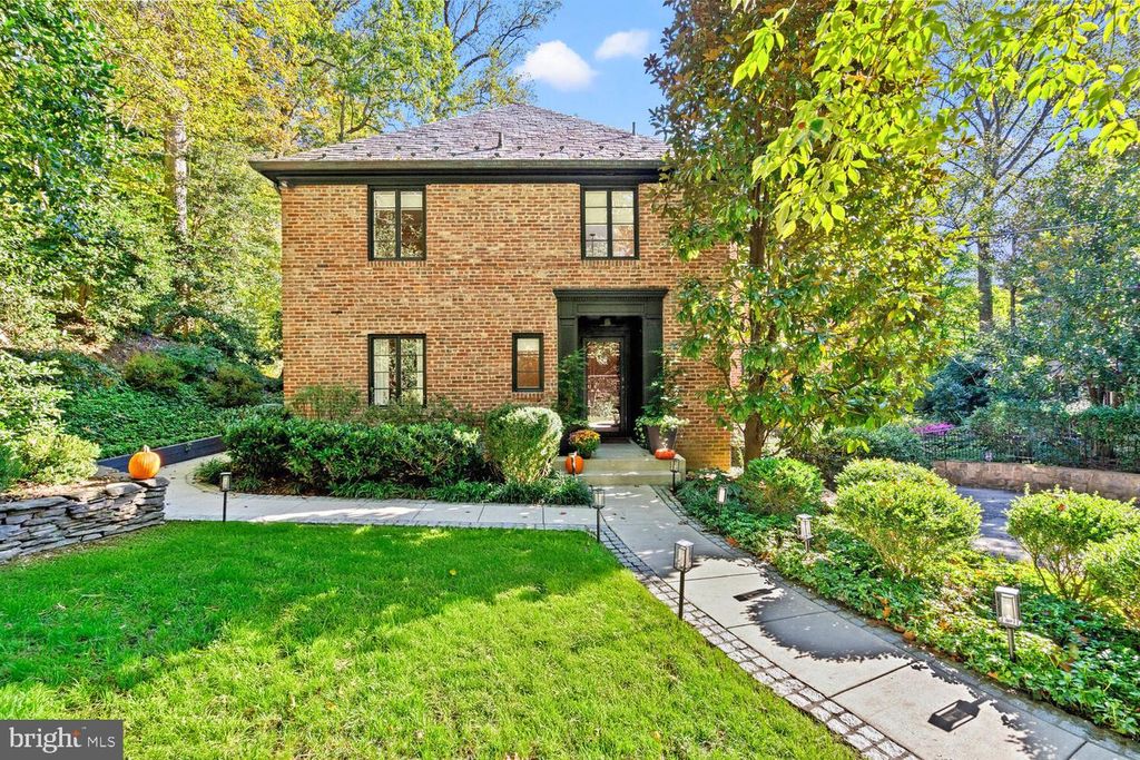 4838 BROAD BRANCH RD NW, Washington, DC 20008