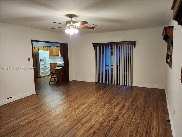 690 NW 19th St, Homestead, FL 33030