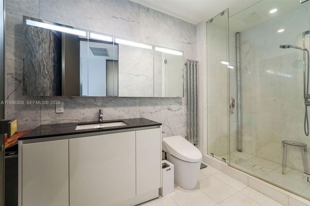 18555 Collins Avenue 2201, Sunny Isles Beach, FL 33160