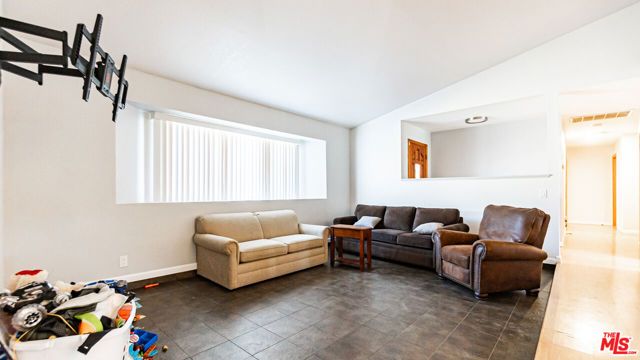 26665 Lakeview Drive, Helendale, CA 92342