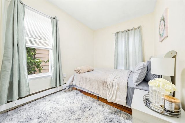 32 Irwin St, Winthrop, MA 02152