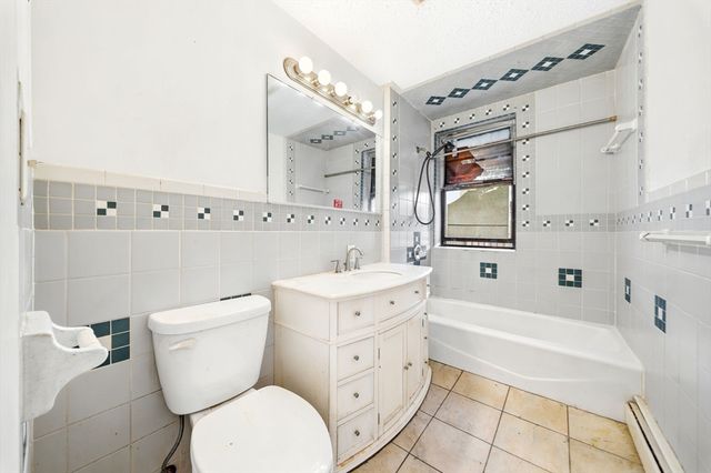32 Irwin St, Winthrop, MA 02152