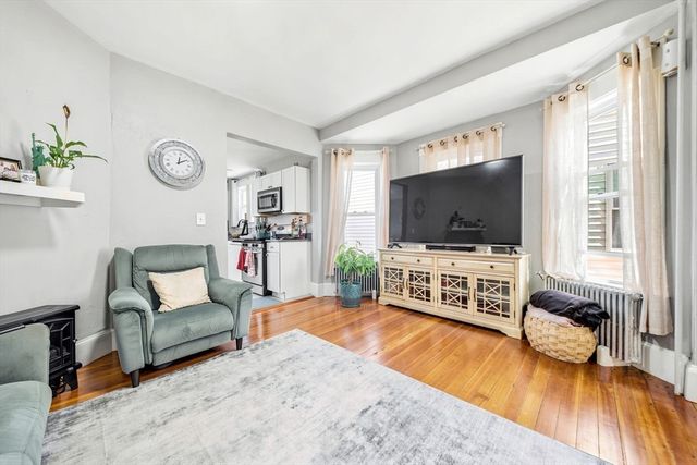 32 Irwin St, Winthrop, MA 02152