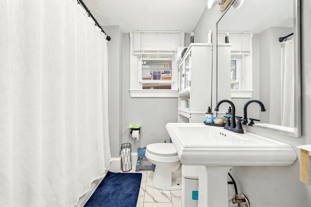 32 Irwin St, Winthrop, MA 02152