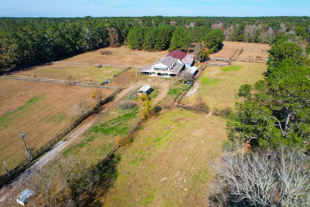 274 Campbell Road, Ridgeville, SC 29472