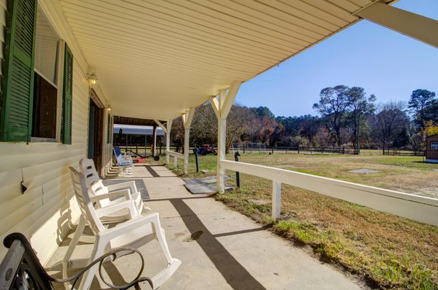 274 Campbell Road, Ridgeville, SC 29472