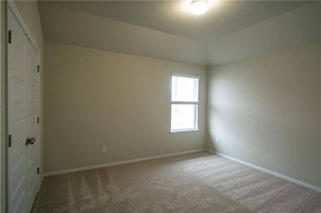 179 White Dunes DR, Maxwell, TX 78656