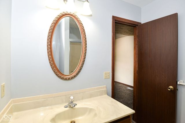 704 Kokomo Lane, Indianapolis, IN 46241