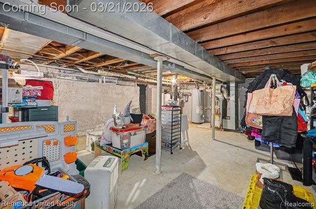 9079 Grove Drive, Whitmore Lake, MI 48189