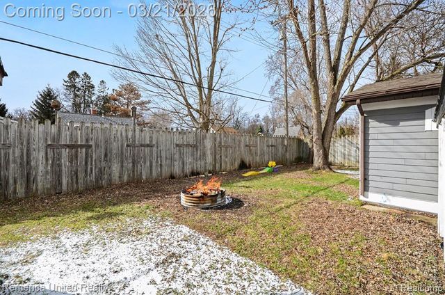 9079 Grove Drive, Whitmore Lake, MI 48189