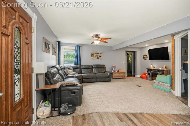 9079 Grove Drive, Whitmore Lake, MI 48189