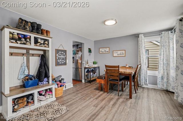 9079 Grove Drive, Whitmore Lake, MI 48189