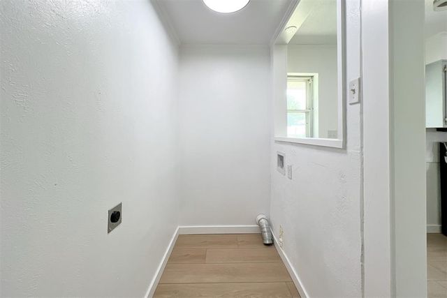 305 W Coe Drive, Midwest City, OK 73110