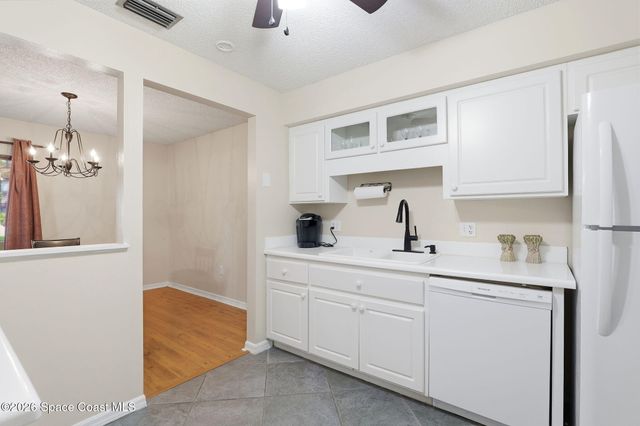 617 Greenwood Village Boulevard 14b, West Melbourne, FL 32904