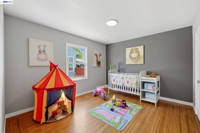 16311 Ria Dr, Ashland, CA 94578