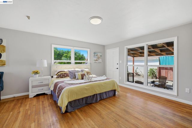 16311 Ria Dr, Ashland, CA 94578