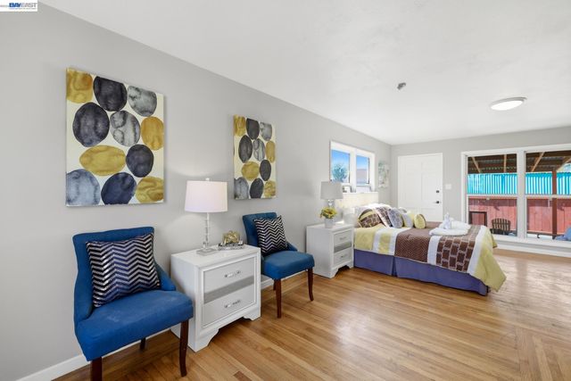 16311 Ria Dr, Ashland, CA 94578