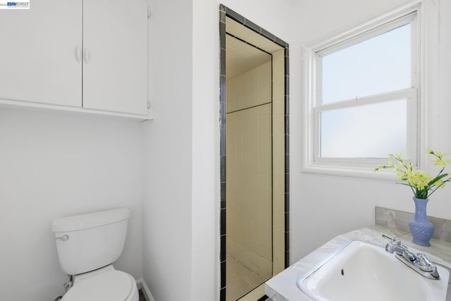 16311 Ria Dr, Ashland, CA 94578