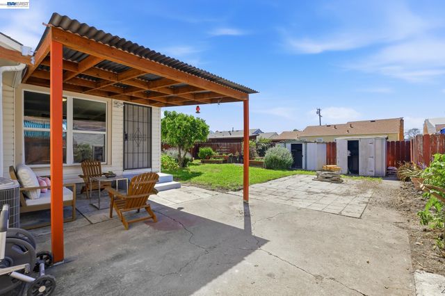 16311 Ria Dr, Ashland, CA 94578