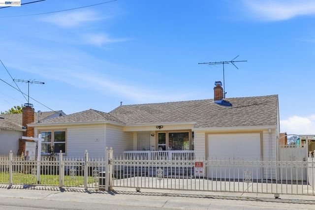 16311 Ria Dr, Ashland, CA 94578