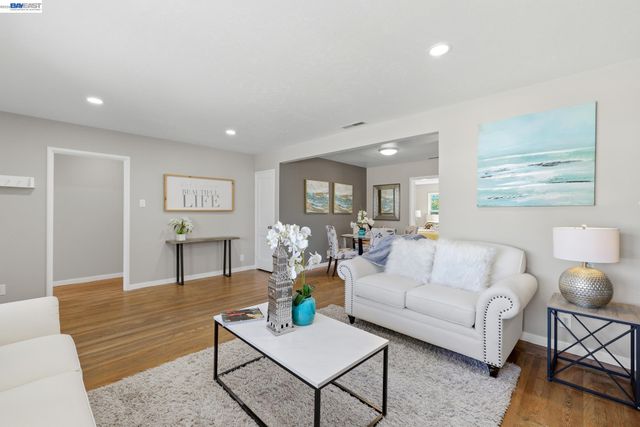 16311 Ria Dr, Ashland, CA 94578