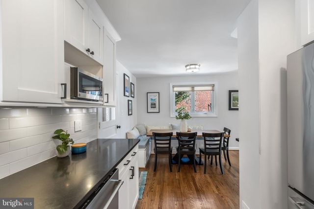 6522 OAKWOOD DR, Falls Church, VA 22041